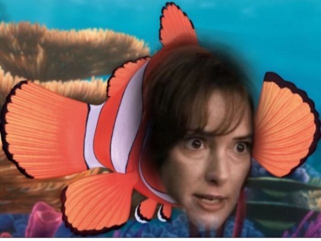 Parece a Joyce atrás do Will, só que você procura respostas!