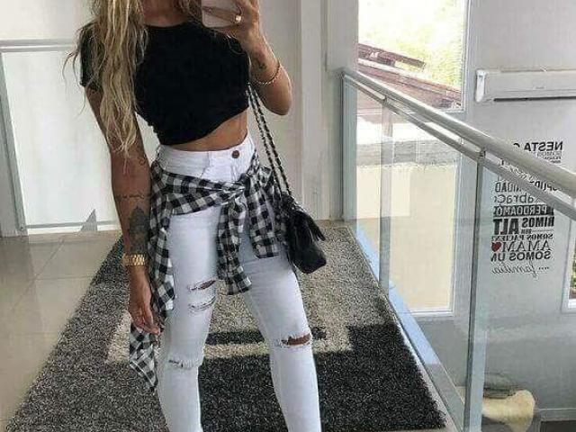 Você fica ainda mais linda de calça e cropped