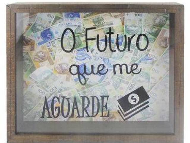 Guardar parte do dinheiro recebido antes de começar a gastar, para elaborar um orçamento financeiro em que estabeleço as prioridades dos meus sonhos;