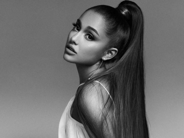7 rings Ariana grande