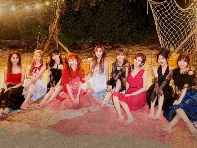 TWICE 🍭