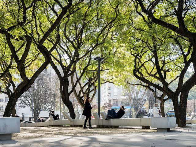 Na praça onde é tranquilo💙