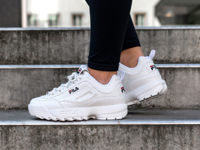 •Fila Disruptor•