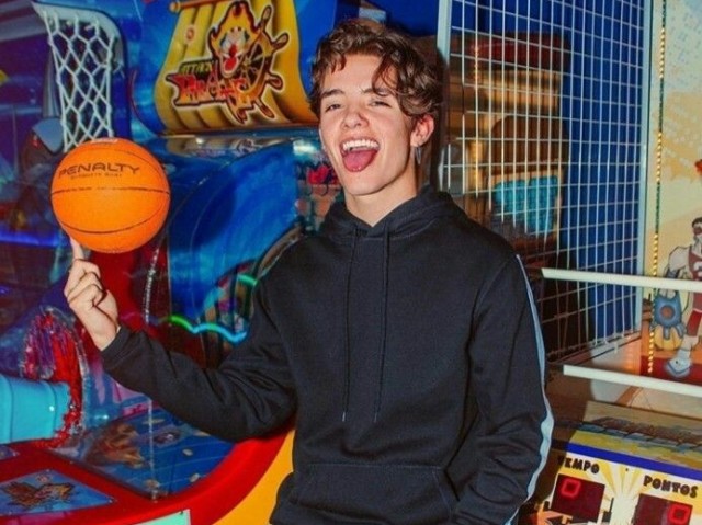 Noah Urrea