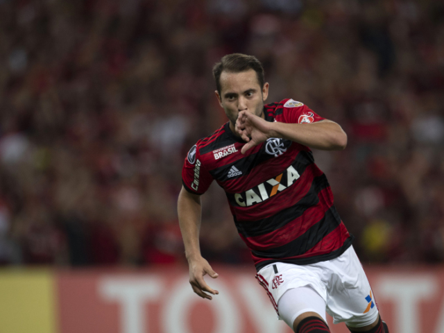 Everton Ribeiro