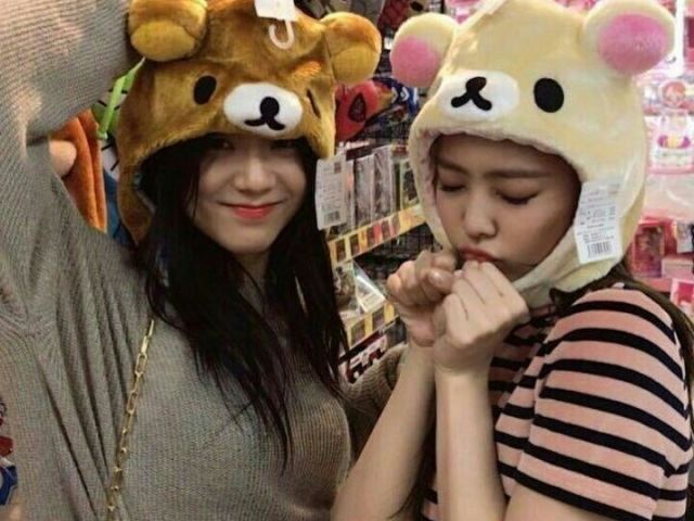 Jensoo (uma pessoa vai entender pq essa foto hehe)