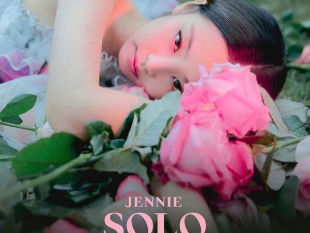 SOLO (JENNIE)