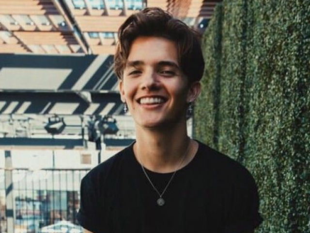 Noah Urrea