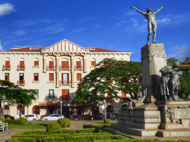 D: Minas Gerais, Poços de caldas