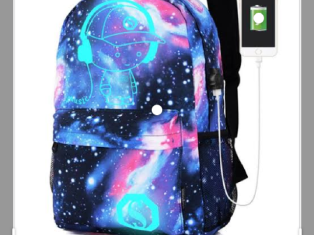 😱essa mochila existe no planeta Terra???