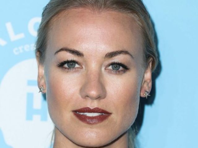 Yvonne Strahovski.