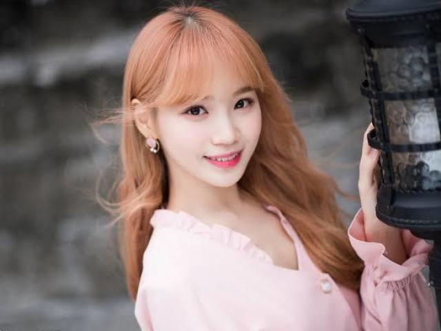 Kim Chaewon