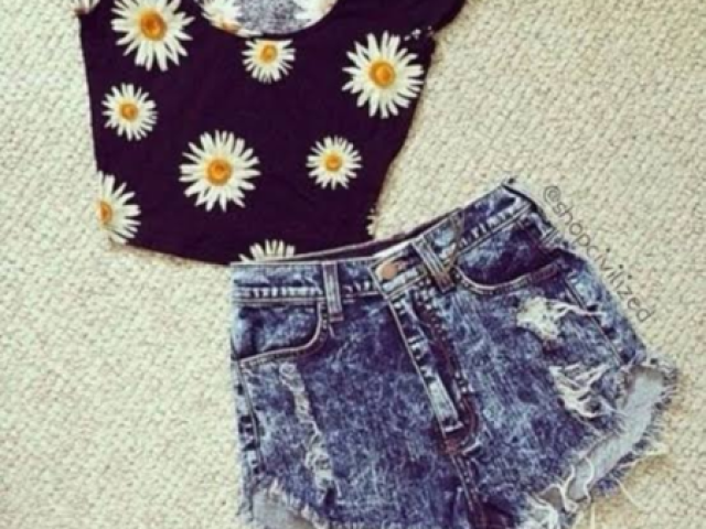 Short e camisa