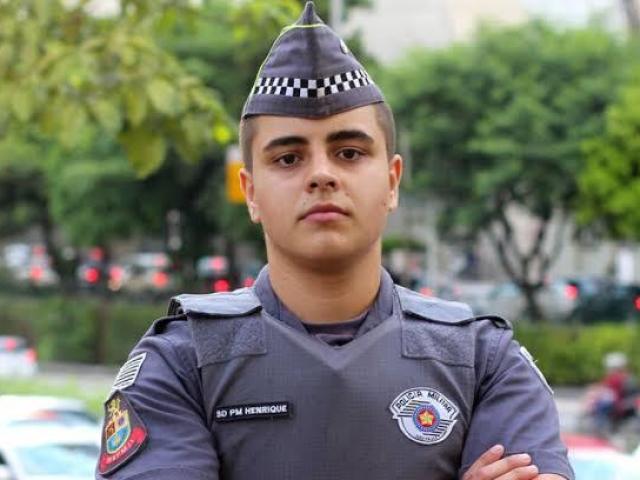 POLICIAL