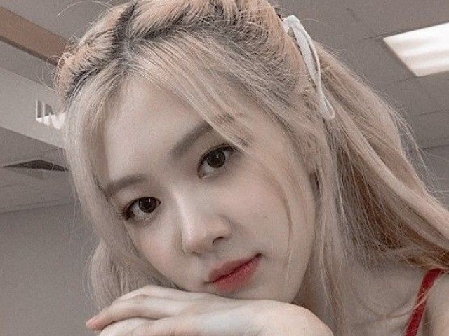 🐰rosé 🐰