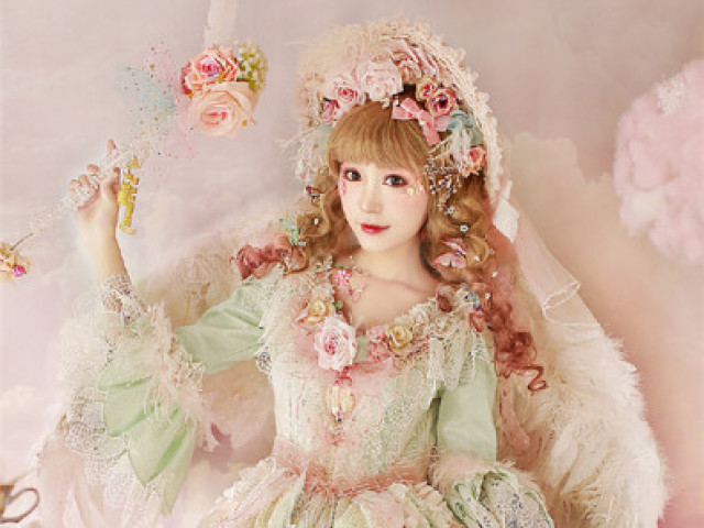 Qual será o seu vestido Lolita realeza?