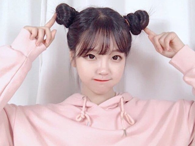 A maknae! (´∩。• ᵕ •。∩`)