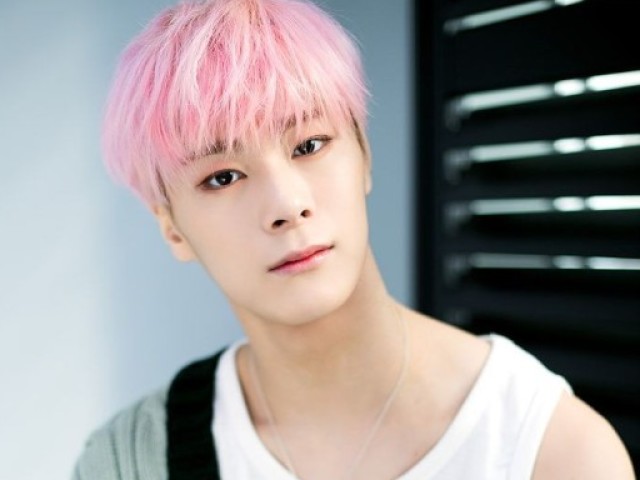 Moonbin