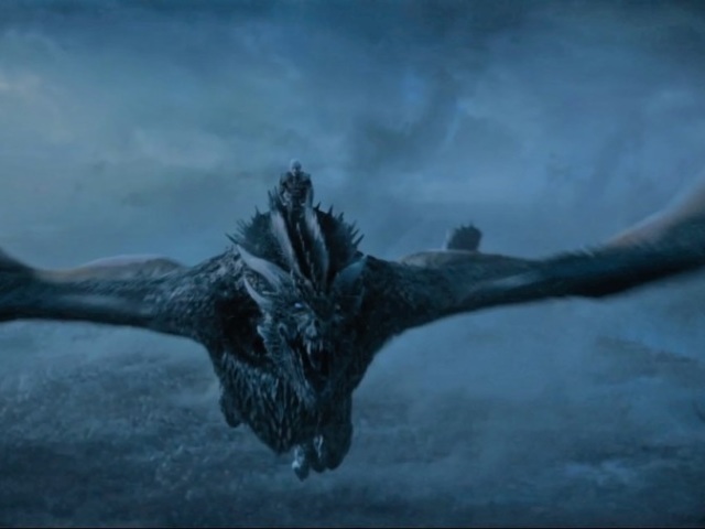 vc pega um dos dragões e vai do lado drogon:
-fly
viserion e drogon voam mais alto:
jm: eu amei subi nele
-que bom kkkk