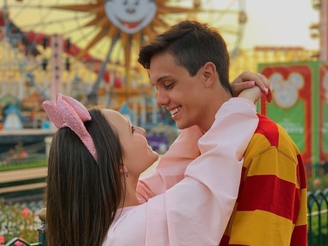 Larissa e Leo na Disney