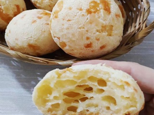 pão de queijo