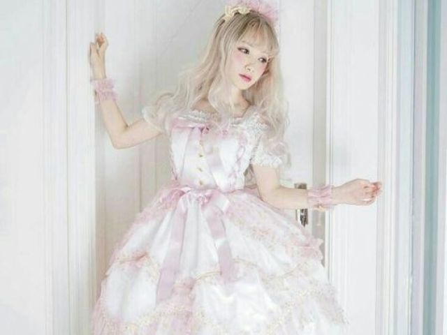 ~{Lolita}~