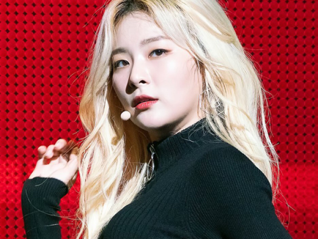 Seulgi (Red Velvet)