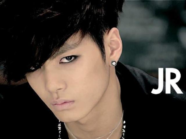 Você conhece JR de Nu'est?