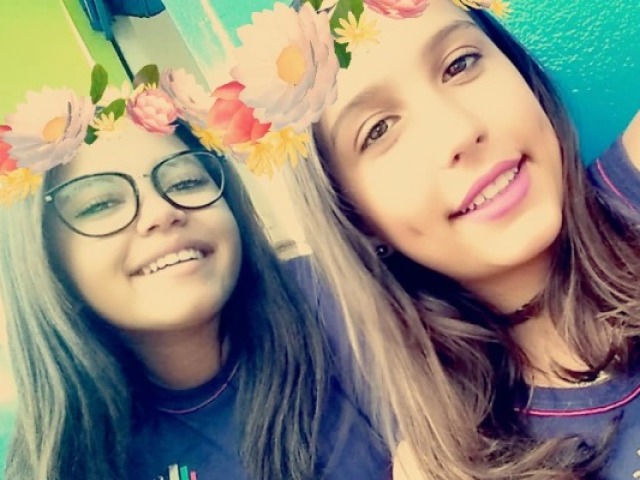 Ooi minha vida, você chego na ultima questão, quero que vc saiba que eu te amo muito, vc é tudo para mim minha melhor amiga cri cri, obgd por ser essa m.a perfeita e obrigada por nunca me deixar, eu vou para sempre te amar, bj bj, eu e vc, para sempre!