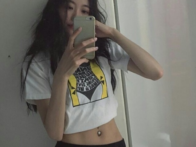 Só um camiseta é um short