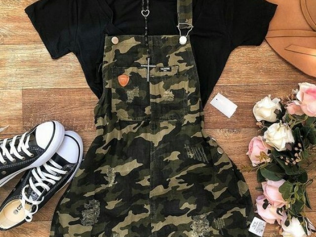 Essa, camuflada