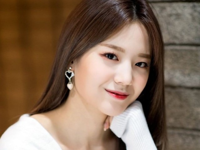 Gyuri-Fromis_9