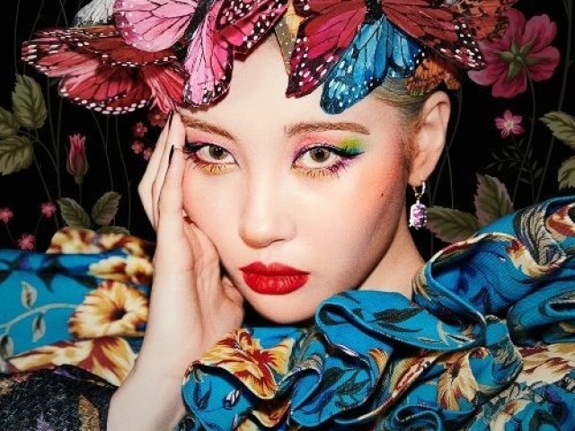 Sunmi-Solista