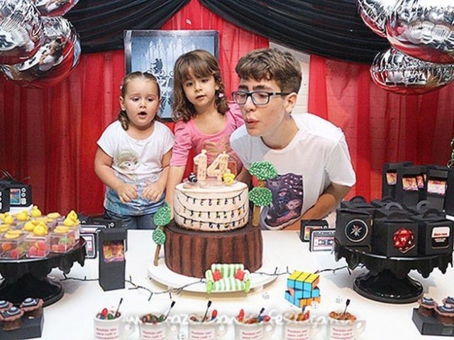 Uma festa com irmãos (irmãs)