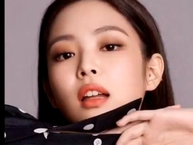 JENNIE