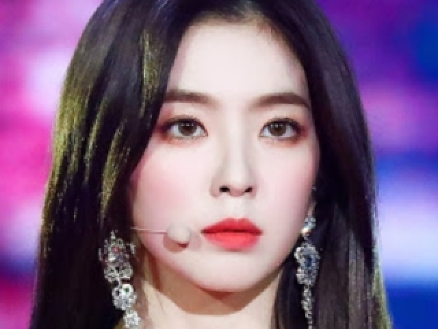 Irene(RED VELVET)