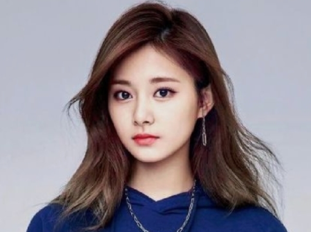 Tzuyu (TWICE)