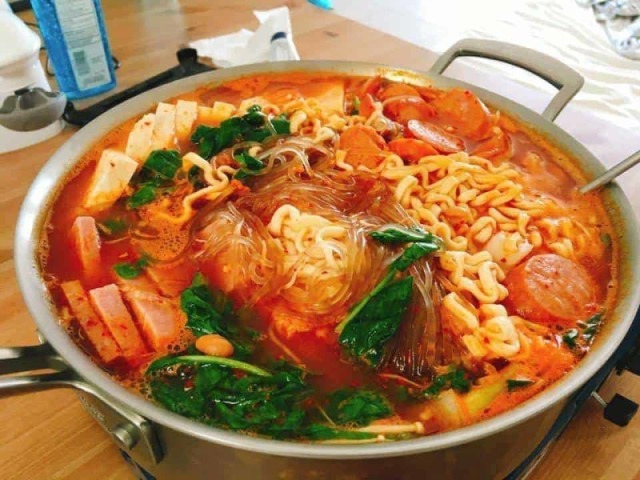 Budae jjigae