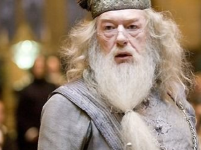 Alvo Dumbledore morre pelo Severo Snape com uma Avada Kedrava