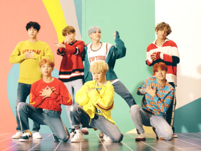 Boy With Luv- BTS