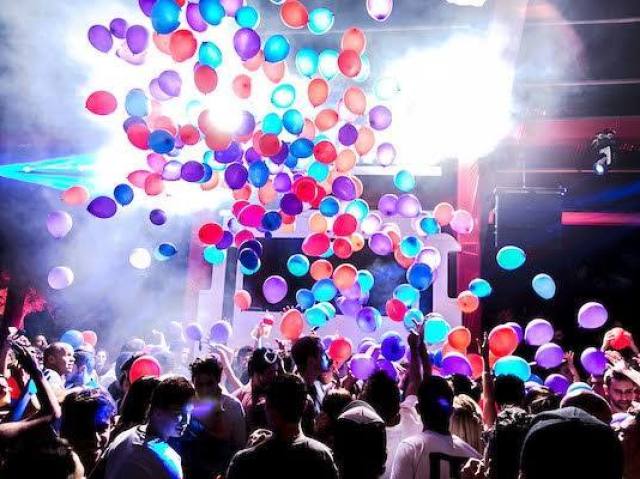 Em uma balada/festa