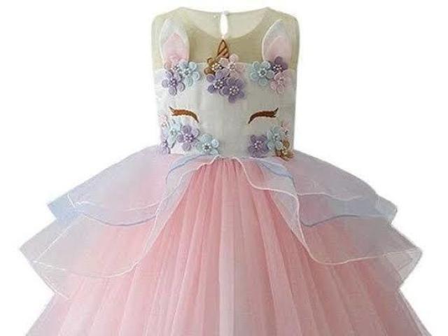 Vestido de unicornio rosa