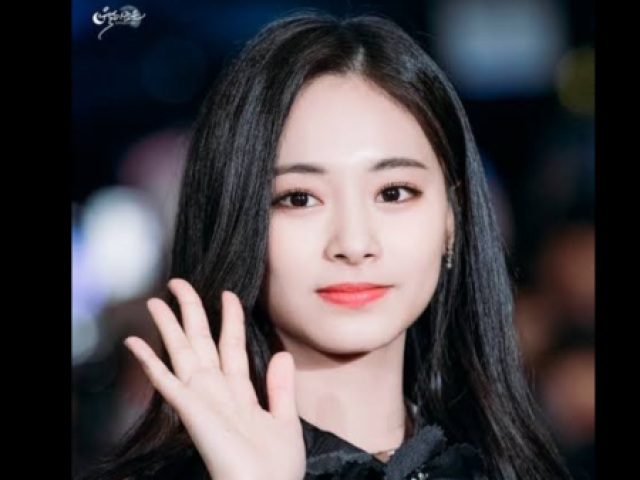 Essa Maknae linda