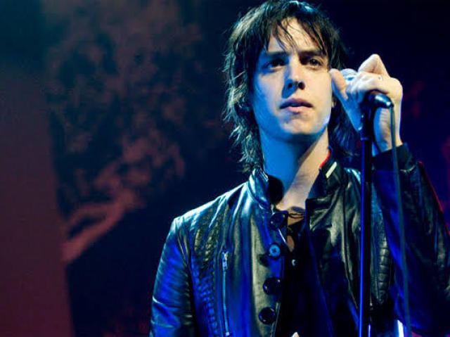 Esse crackudo que eu achei (é o julian casablancas