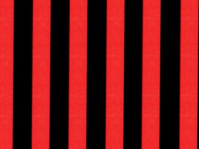Preto com vermelho