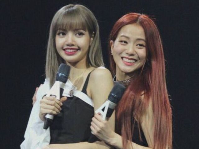 Jisoo: Canadá

Lisa: China