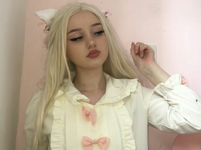 Kawaii aesthetic girl