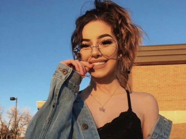 Tumblr aesthetic girl
