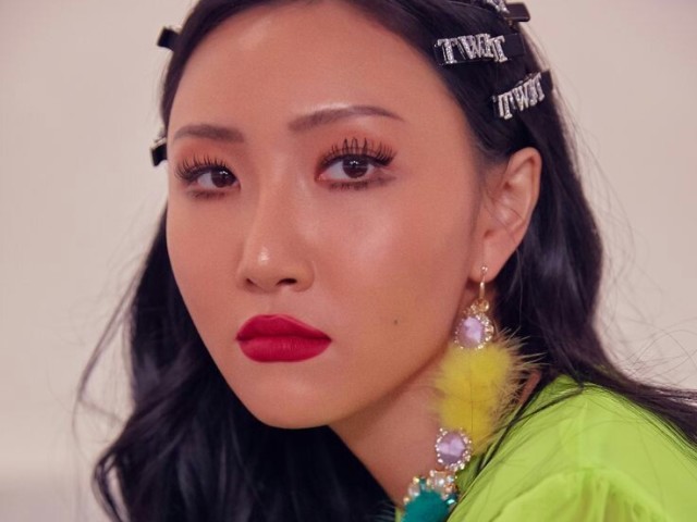 Hwasa (Mamamoo)