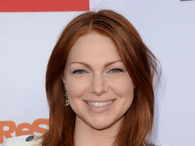 Laura Prepon.